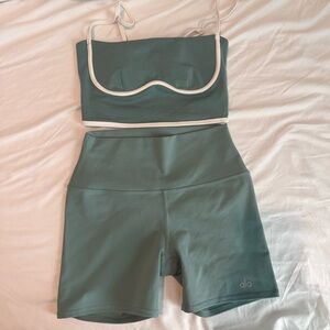 ALO Yoga Teal and White Activewear Set